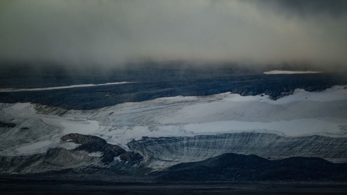 Antarctica's mysterious hole