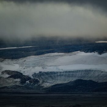 Antarctica's mysterious hole