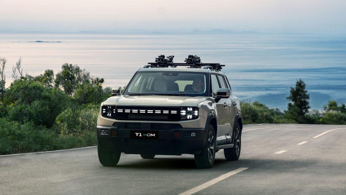 Jetour T2 i-DM plug-in hybrid