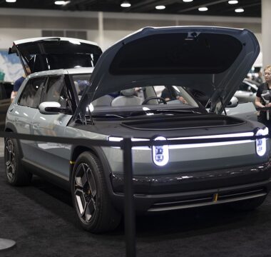 Rivian R3 price